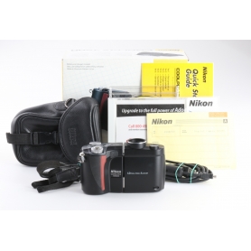 Nikon Coolpix 4500 (240918)