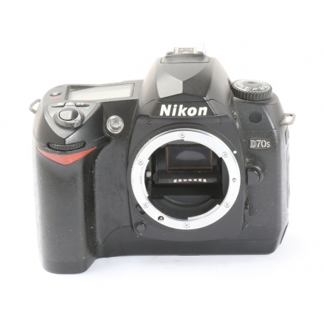 Nikon D70s (249993)