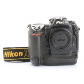 Nikon D2X (260016)