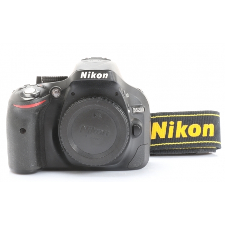 Nikon D5200 (261152)