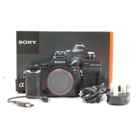 Sony Alpha 7 (266328)