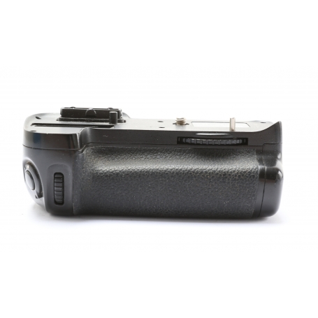 Meike Hochformatgriff Battery Pack MK-D7000 wie MB-D11 für Nikon D7000 (268398)