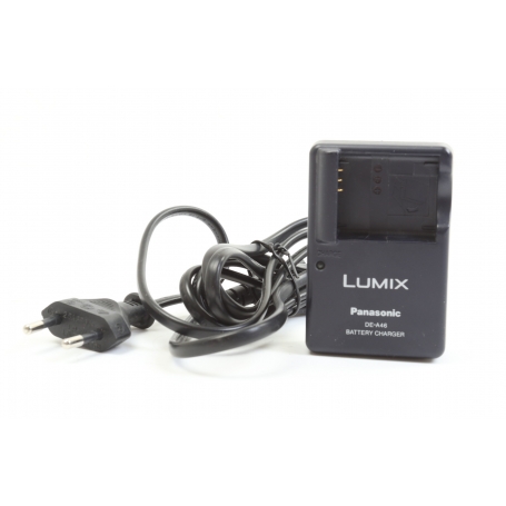 Panasonic Lumix DE-A46A Battery Charger Ladegerät (271322)