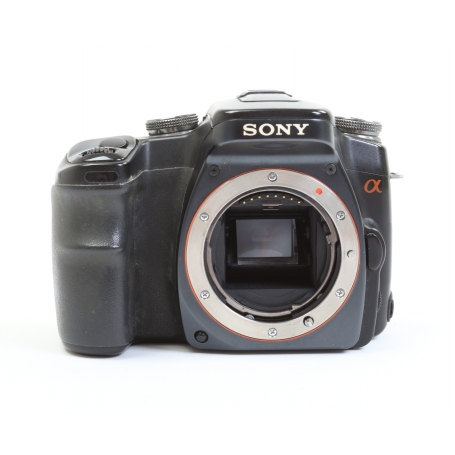 Sony Alpha 100 (272360)