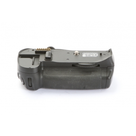 Nikon Hochformatgriff MB-D10 D300/D700 (273436)