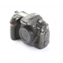 Nikon D200 (273612)