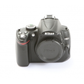Nikon D5000 (273692)