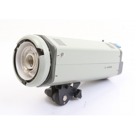 OEM L-600A Studioblitz (273846)