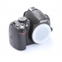 Nikon D3000 (274205)