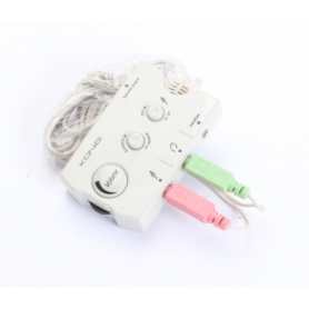 König Analog Audio Schalter 2x3,5 mm Stecker - 3x3,5 mm Buchse (276051)