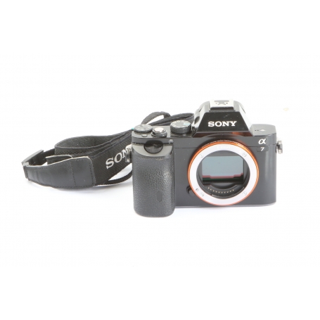 Sony Alpha 7 (275268)