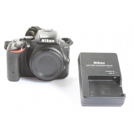 Nikon D5500 (279555)
