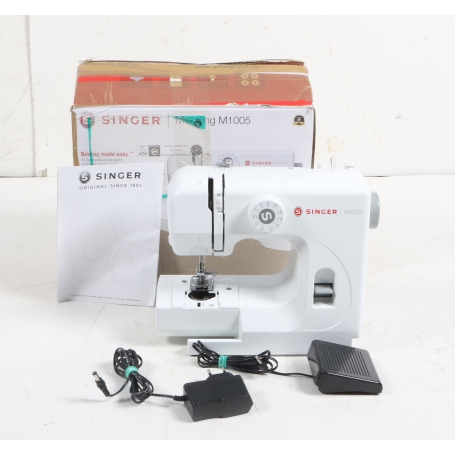 Singer M1005 Nähmaschine Freiarmnähmaschine automatische Einfädelfunktion weiß (279602)