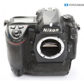Nikon D2X (268450)