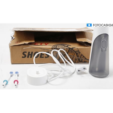 Oral-B AquaCare 6 Pro-Expert Munddusche Zahnzwischenräumereinigung 6 Modi weiß (283995)