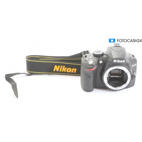 Nikon D3200 (289230)
