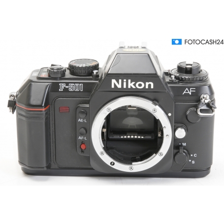 Nikon F-501 Analoge Spiegelreflex Kamera (289387)