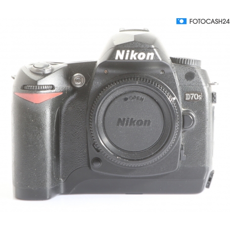 Nikon D70s (290203)