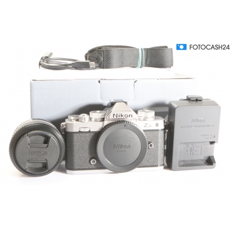 Nikon Z FC mit Z 2,8/28 SE Kit (291743)
