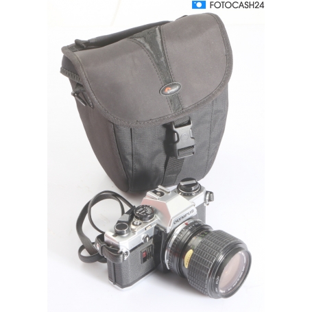 Olympus OM10 mit Sigma 2,8 35-70 Objektiv (294368)